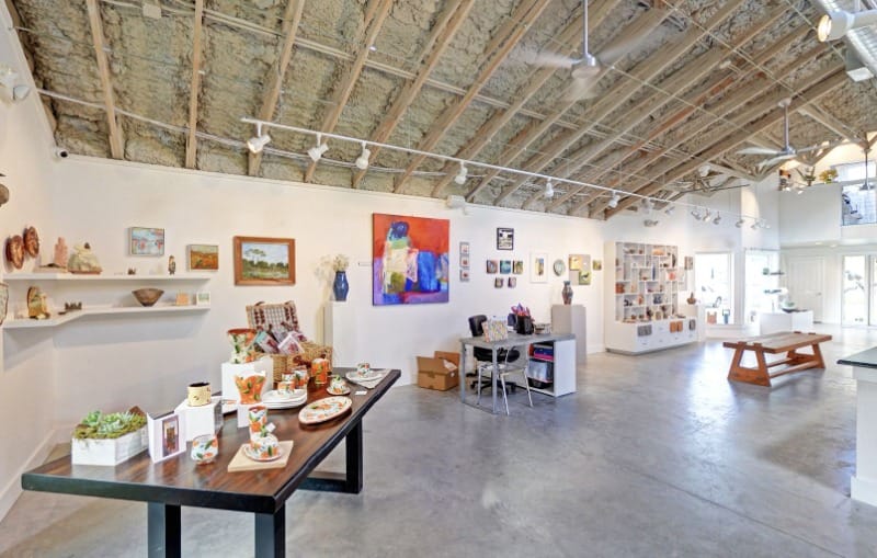 Jane's Art Center is an accessible place in New Smyrna Beach