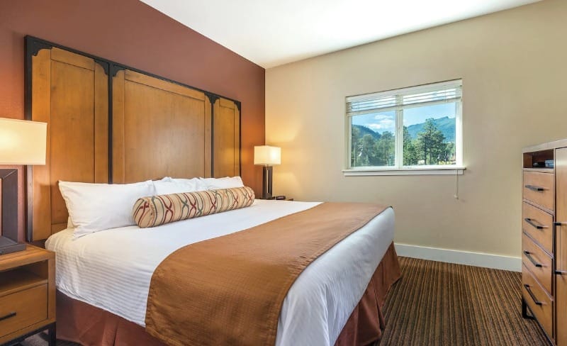 Wheelchair accessible room at Worldmark Estes Park