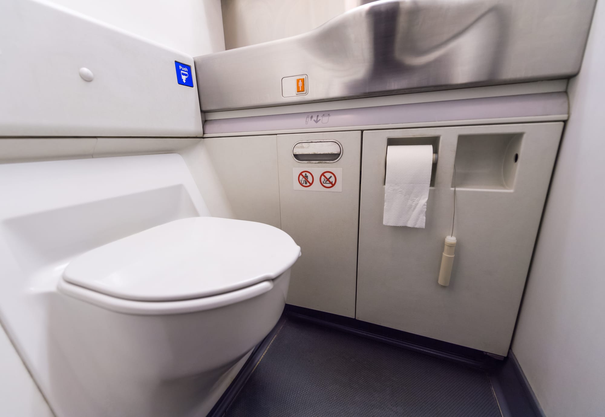 Airplane bathroom tips for wheelchair users