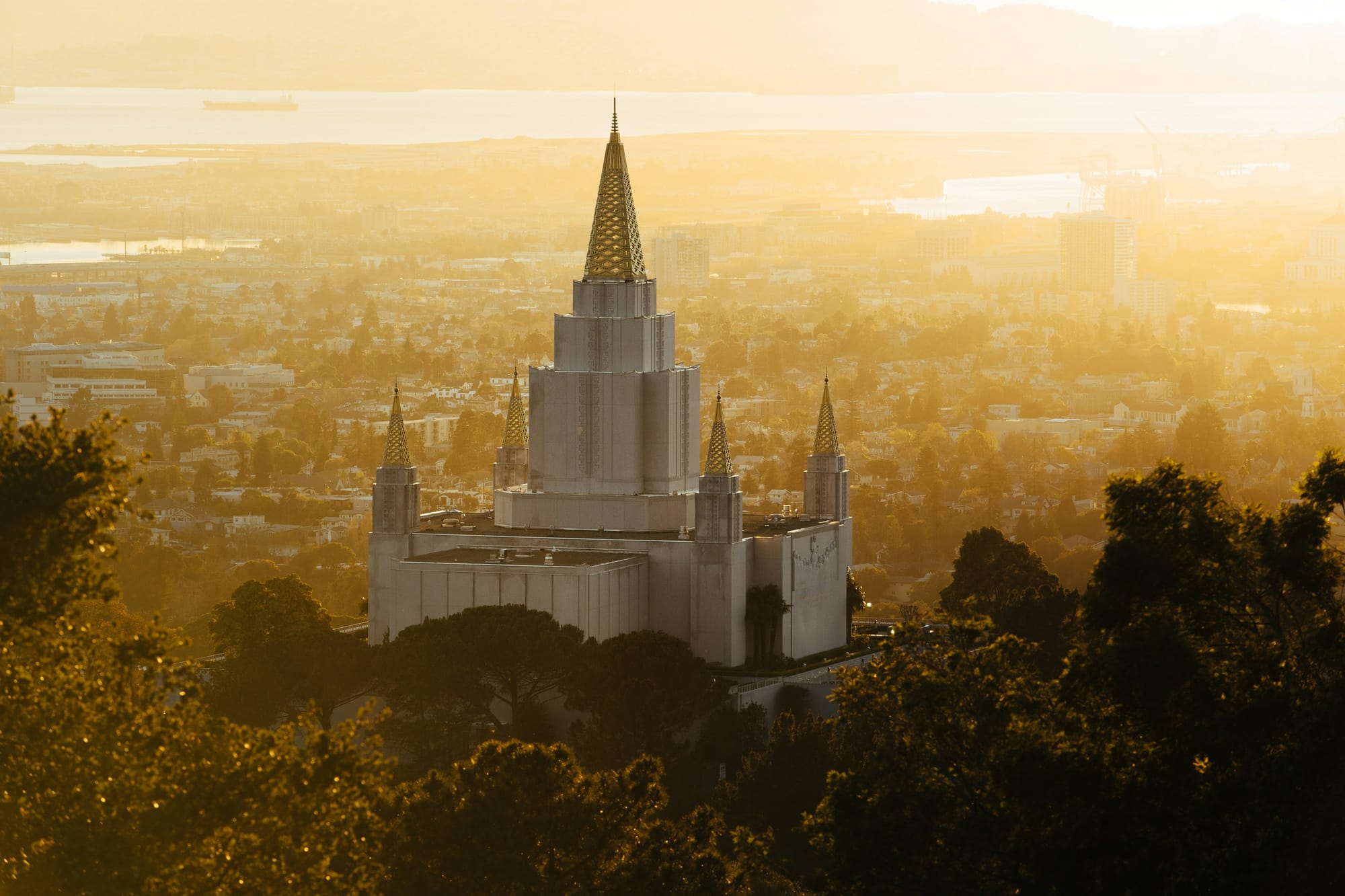 View of the temple in Oakland at sunset