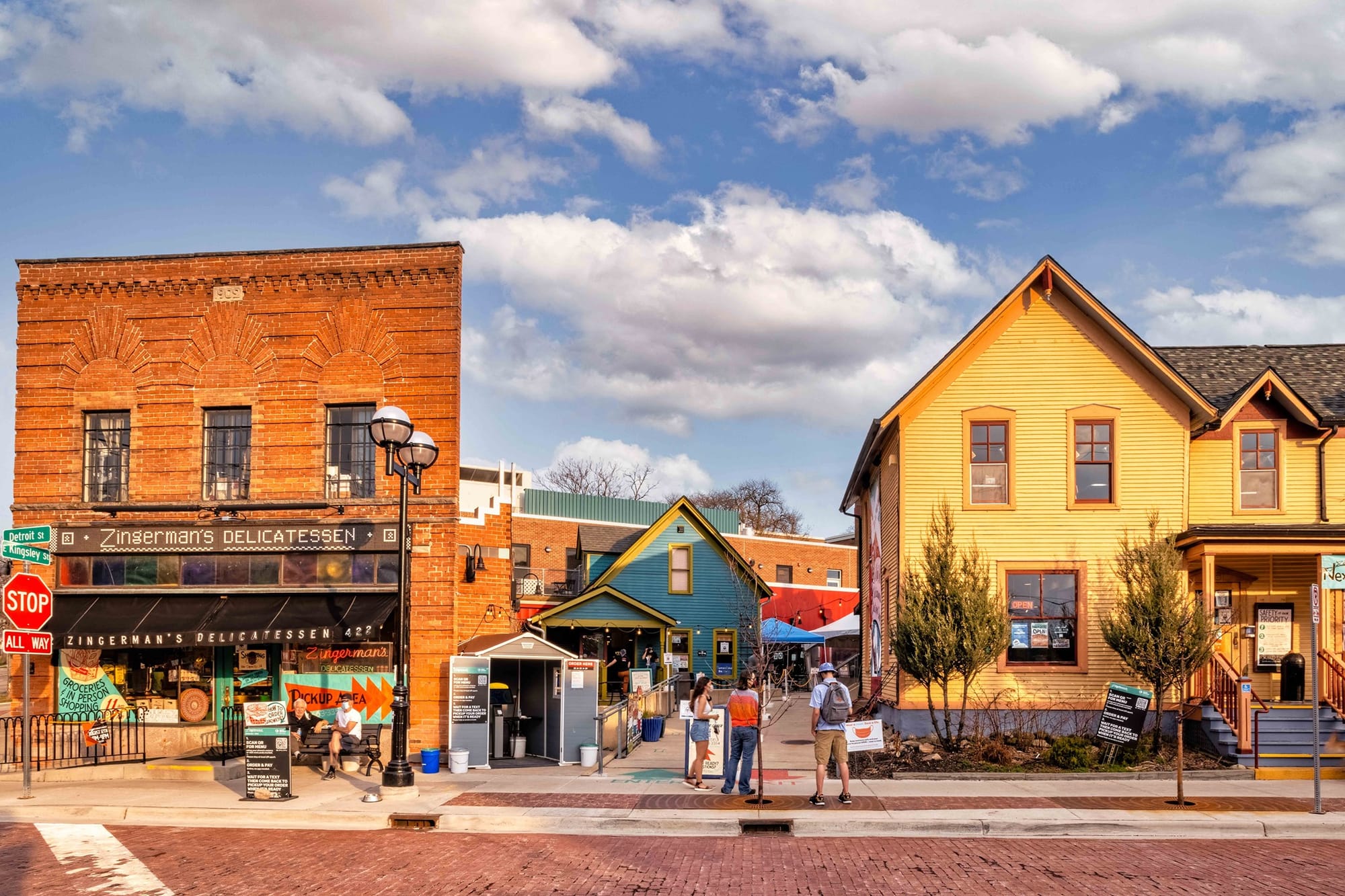 Exterior of Zingerman's Delicatessen in Ann Arbor