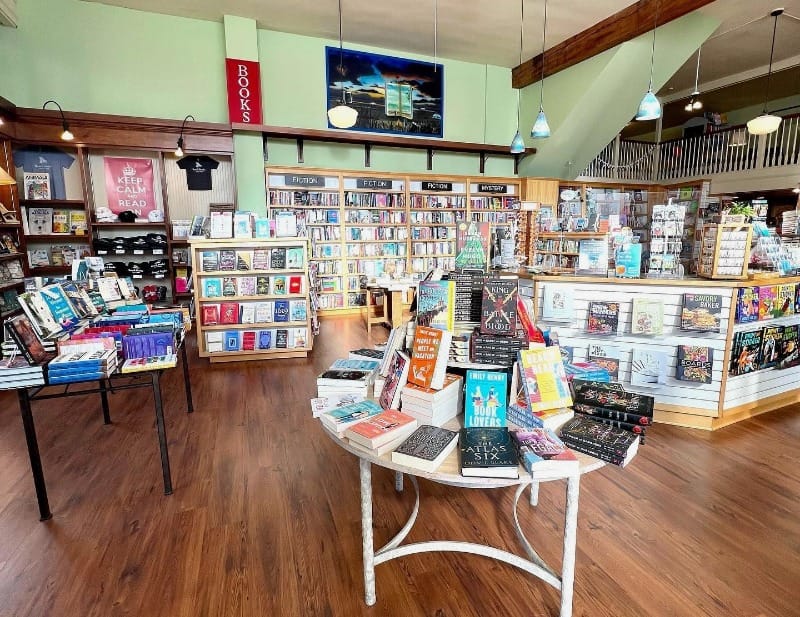 Beach Books bookstore in Seaside