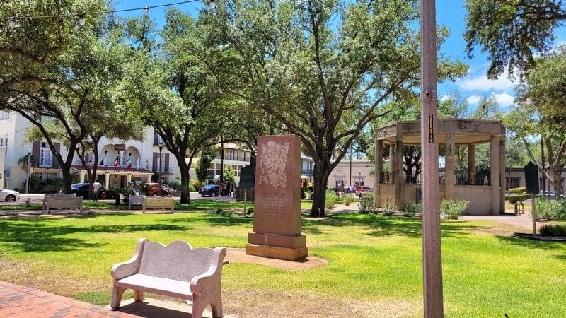 Accessible attractions at San Agustin Plaza