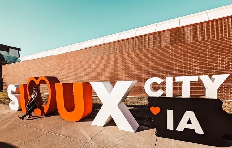 Your Accessible Guide to Siouxland: Hotels, Things to Do, Restaurants, and Events