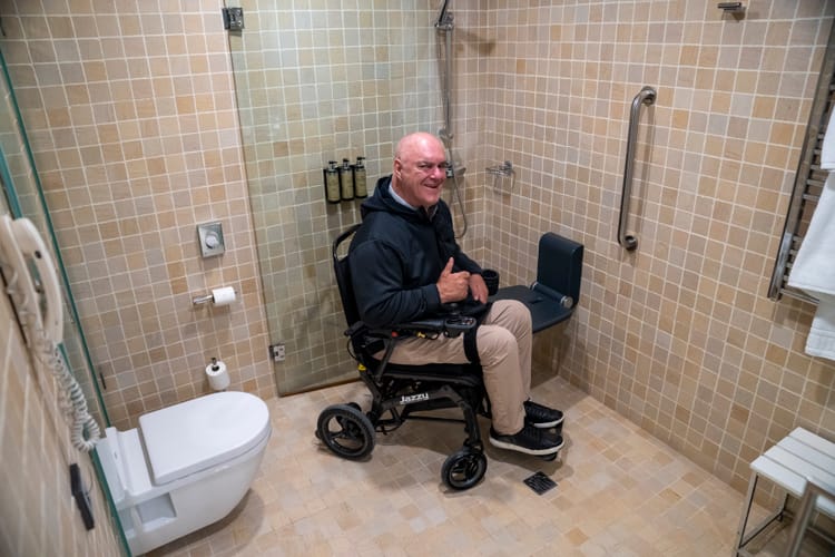 Roll-in Showers in Hotels: How to Book a Room With One